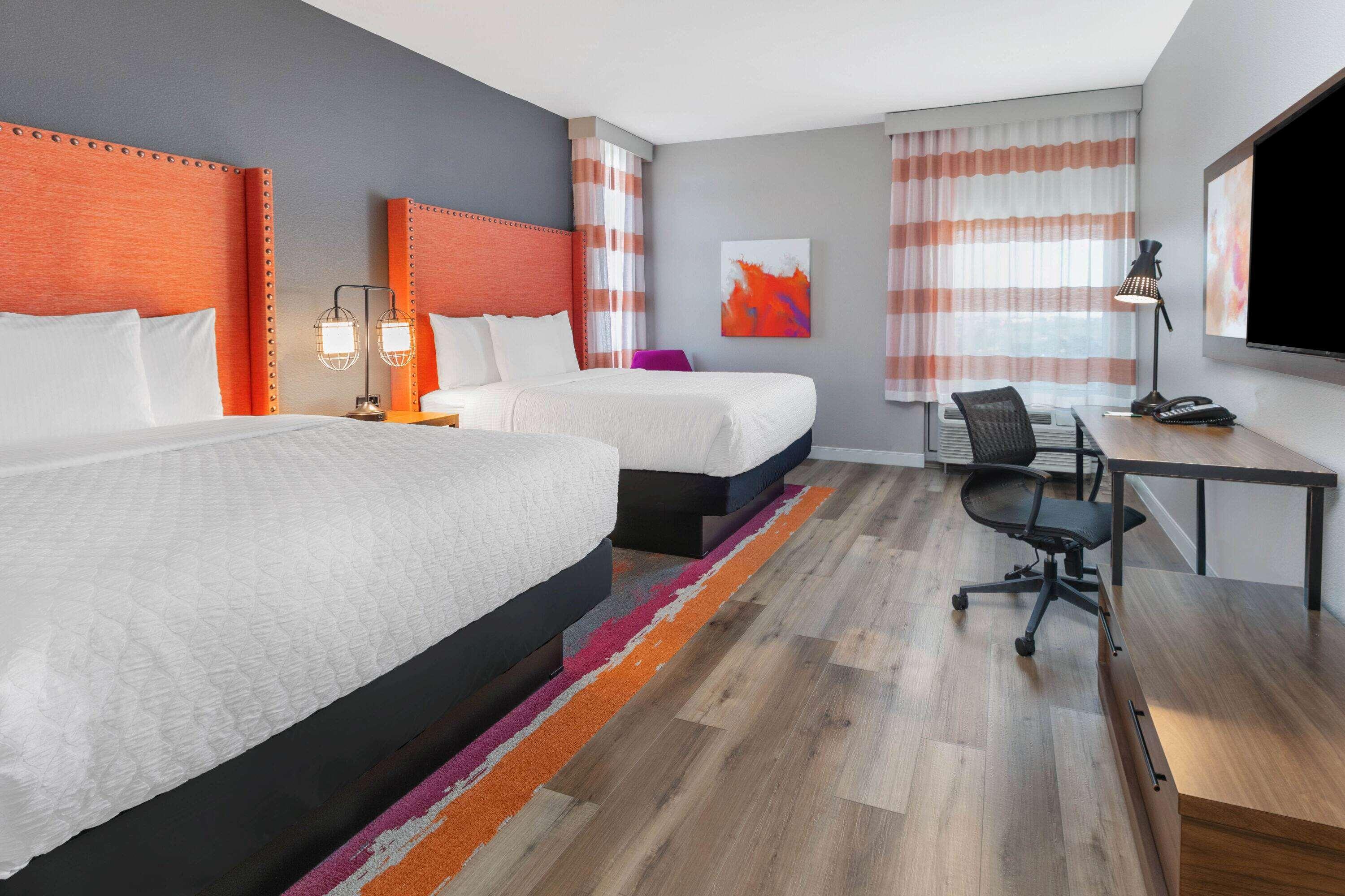 La Quinta Inn & Suites By Wyndham لويسفيل المظهر الخارجي الصورة