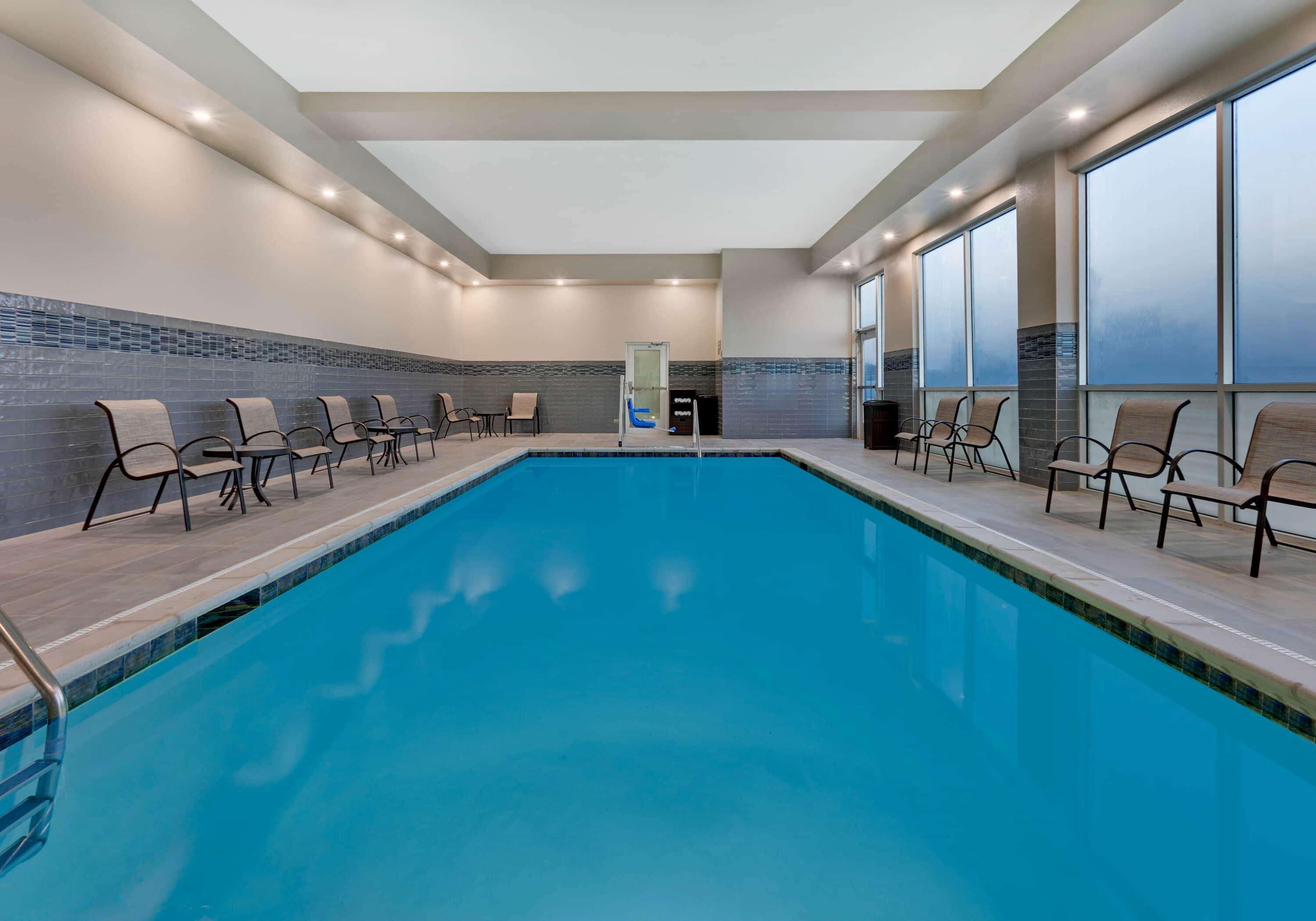 La Quinta Inn & Suites By Wyndham لويسفيل المظهر الخارجي الصورة