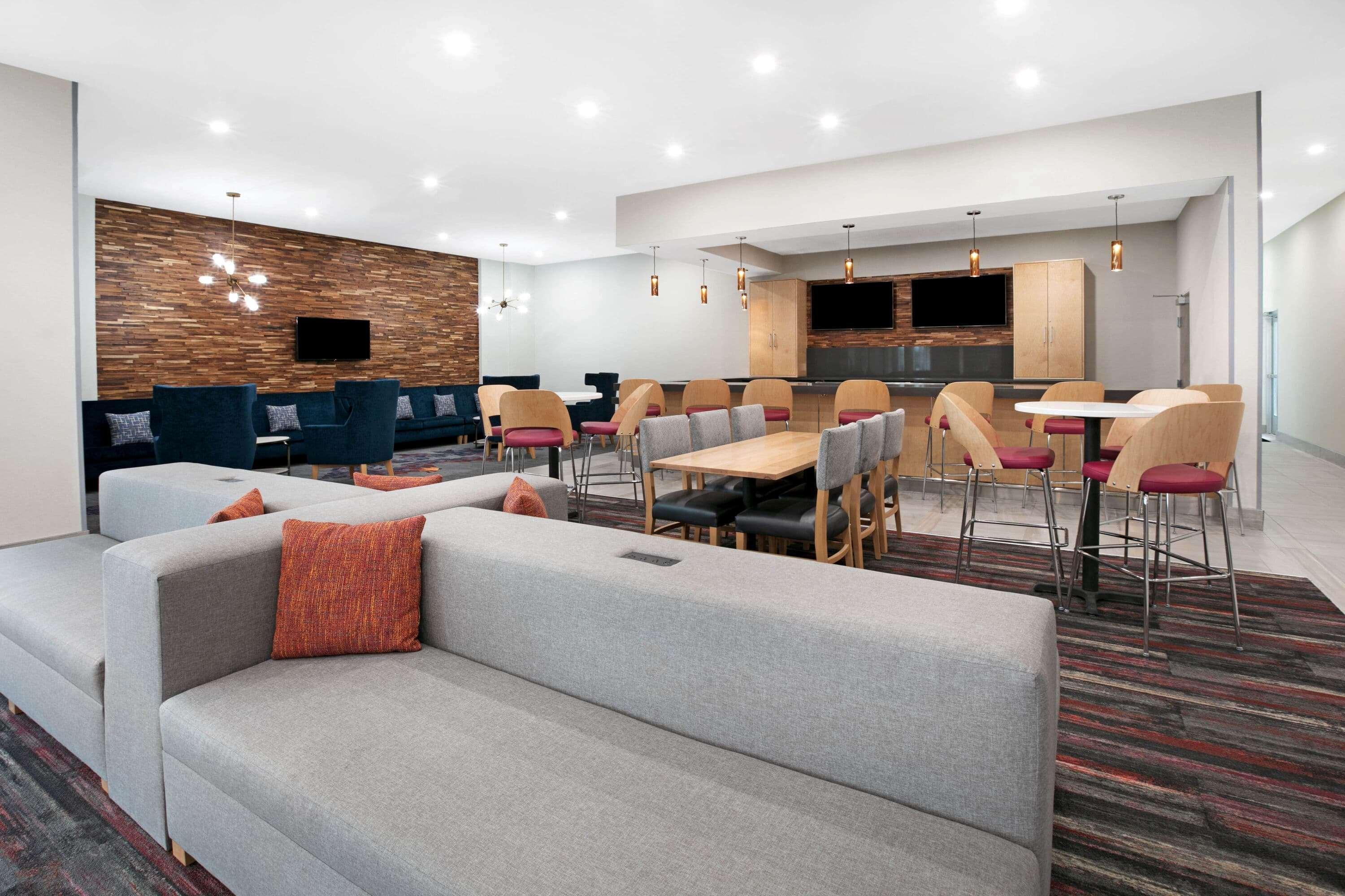 La Quinta Inn & Suites By Wyndham لويسفيل المظهر الخارجي الصورة